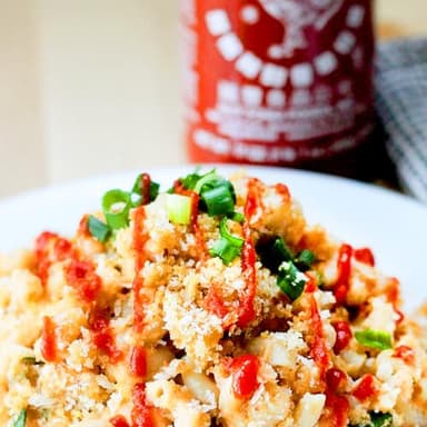 The Original Huy Fong Sriracha, 9 OZ Hot Chili Sriracha, 9 Onuce Spicy Flavor Hot Sauce W/Chili Pepper, Pack of 1 - Image 7