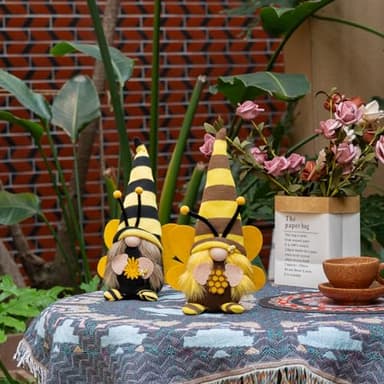 QZVANLON Little Bumble Bee Gnomes Couple Plush Decorations- Honey Bee Scandinavian Tomte Dwarf for Home, Farmhouse, Table, Tiered Tray Decor, World Bee Day Gift - Image 5