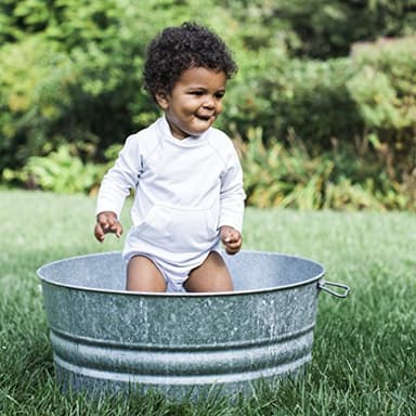 i play. by green sprouts Reusable, Eco Snap Swim Diaper with Gussets, UPF 50, White, Patented Design, STANDARD 100 by OEKO-TEX Certified 6 mo - Image 2