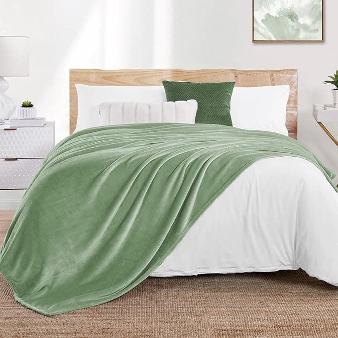 Walensee Fleece Blanket Plush Throw Fuzzy Lightweight (King Size 108x90 Sage Green) Super Soft Microfiber Flannel Blankets for Couch, Bed, Sofa Ultra Luxurious Warm and Cozy for All Seasons - Image 1
